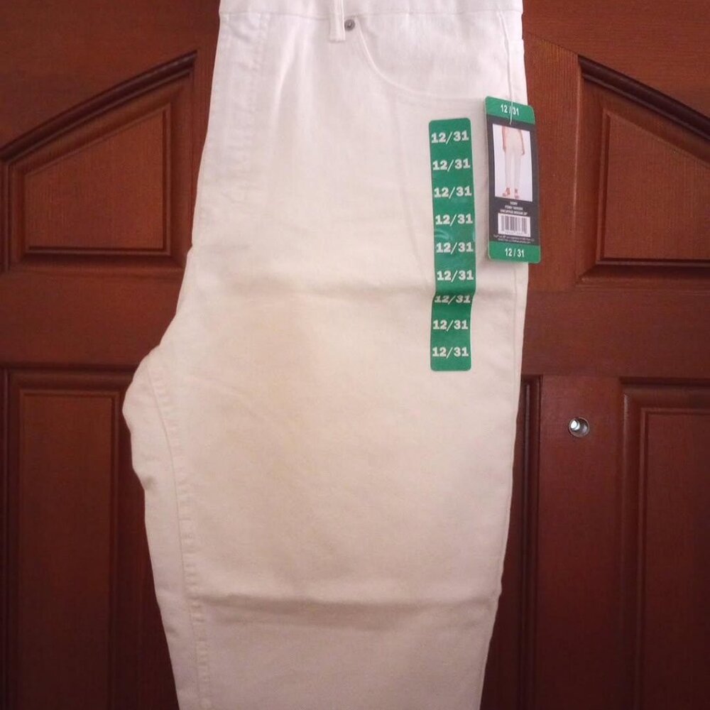 Frye Women's Size 12/31 Ivory High-Rise Cuffed Uncuffed Denim Crop Jeans NWT - Picture 3 of 4